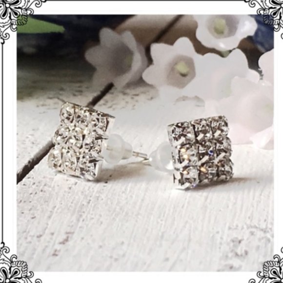 Rhinestone Earrings - Picture 1 of 3